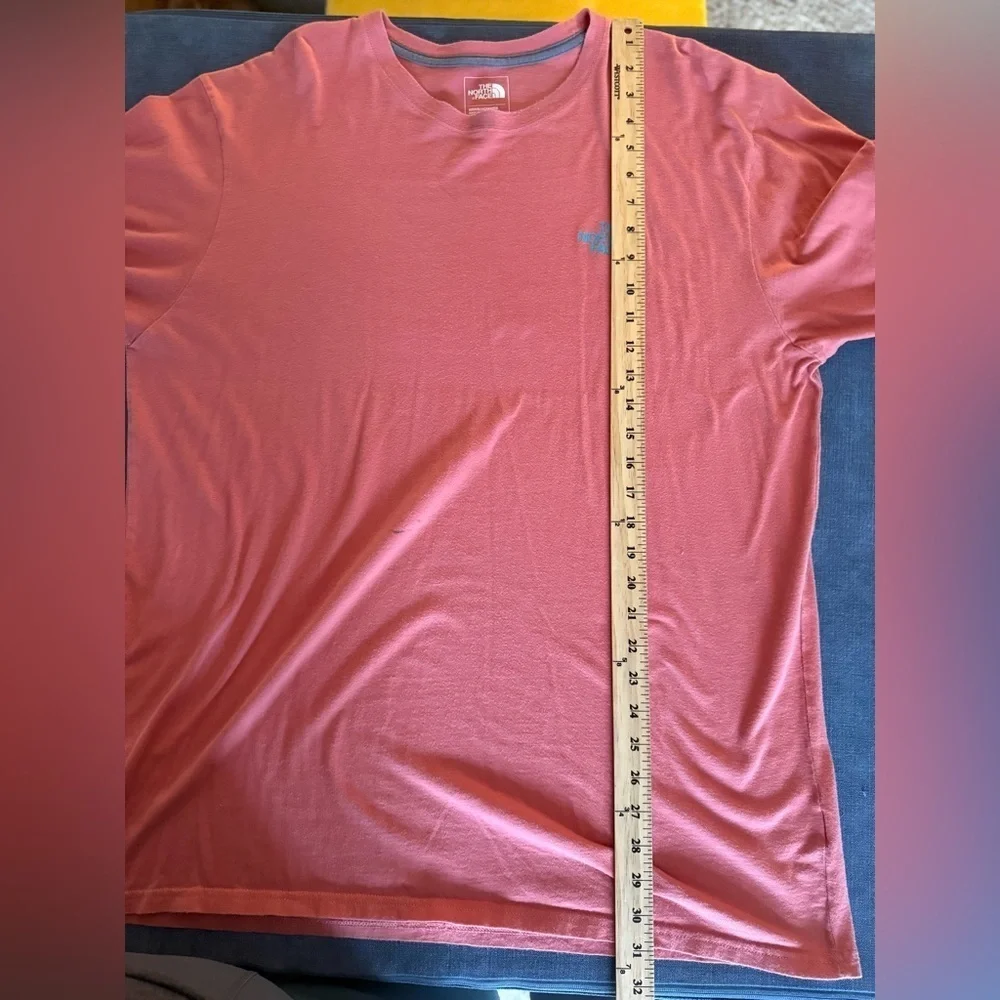 The Northface Men’s Coral T Shirt Size XL Short Sleeve Cotton Crew Neck Summer